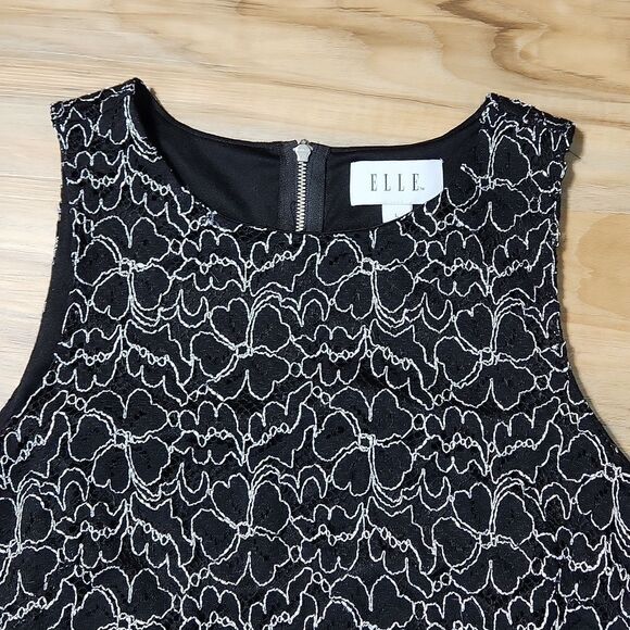 🔹️Elle Black & White Floral Lace Print Sleeveless Top Large - Picture 3 of 11